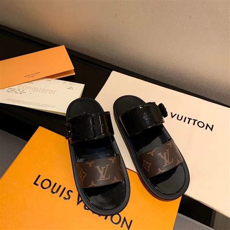 lv sunbath flat mule